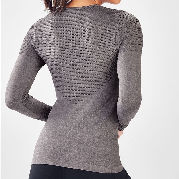 NWOT Fabletics Musetta Seamless L/S Top - Grey - Picture 2 of 4